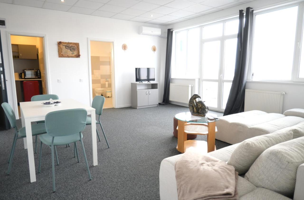 Luana Airport Apartments #7 Otopeni Extérieur photo